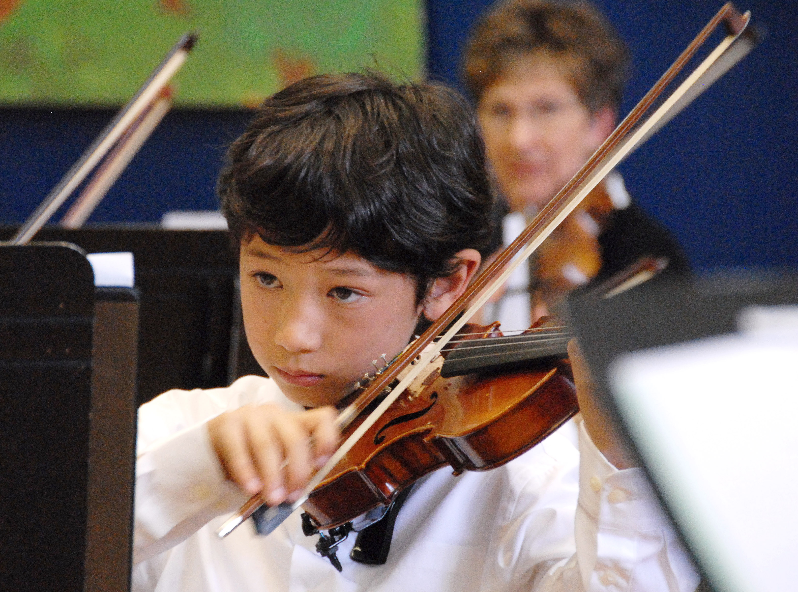 OITS students with horn and flute